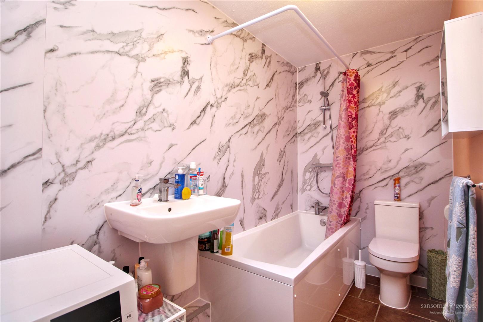 Bath Road, Southcote, Reading